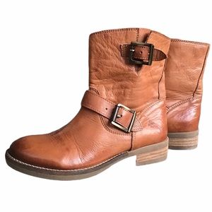 Shopping \u003eamy huberman brown boots big 
